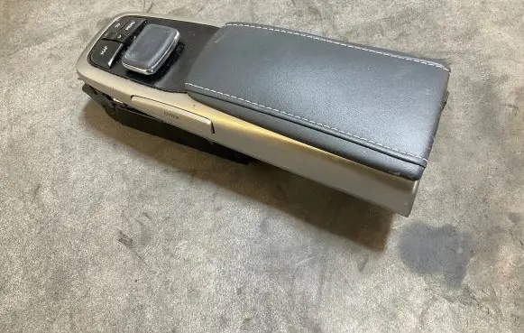 Lexus RX 450H Head unit multimedia control 8478048202C4 2372006200 07C03
