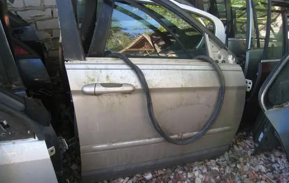 Chrysler Pacifica Front door 04894182AB 04894184AA