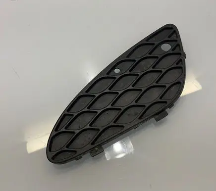 Mercedes-Benz E W211 Front bumper lower grill A2118850353 2118850353