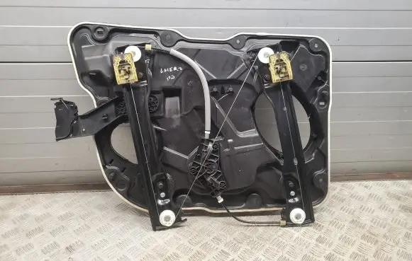 Jeep Grand Cherokee Front window lifting mechanism without motor 68231062AC 04589558AA