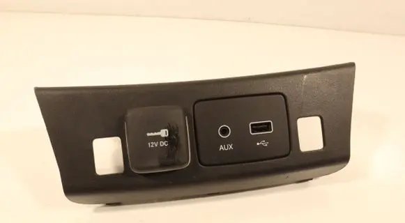 Fiat Tipo 12 V Socket (front) 7356570360E