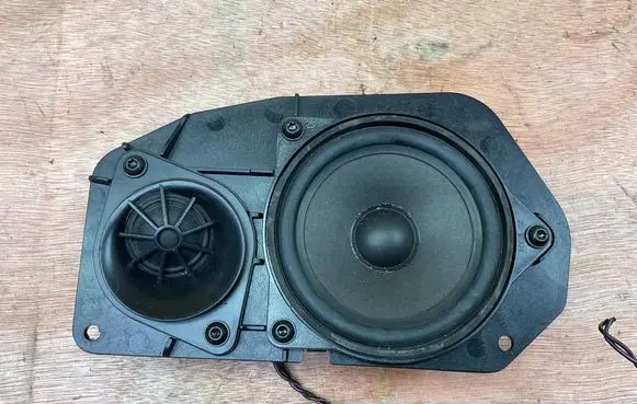 BMW 5 E60 E61 Front door speaker 9143151 61928910 100BM076