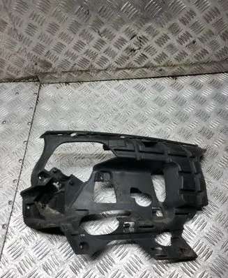 Volvo V60 Front bumper mounting bracket 31323841