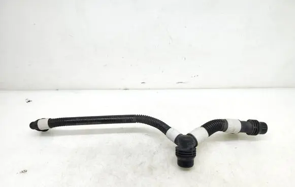Tesla Model Y Electric car engine cooling hoses/pipes 107757700F 0810231