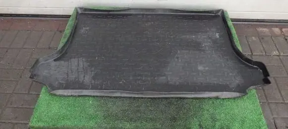 Toyota RAV 4 (XA30) Rubber trunk/boot mat liner