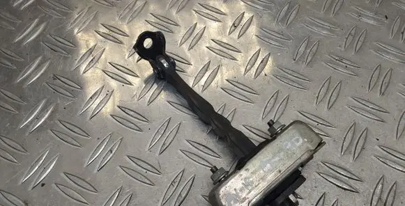 Toyota Avensis T270 Front door check strap stopper