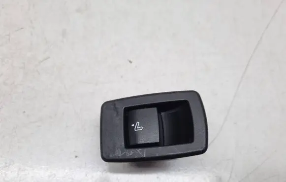 BMW 2 F46 Seat control switch 9290728