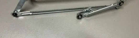 Volkswagen Golf VI Front wiper linkage 1K1955023