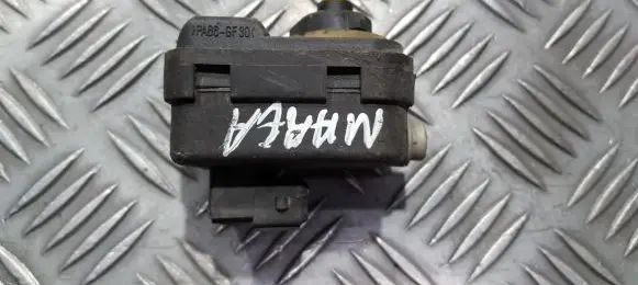 Headlight level adjustment motor