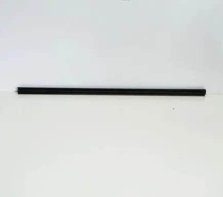 Volkswagen Touran I Front door glass trim molding 1T0837471