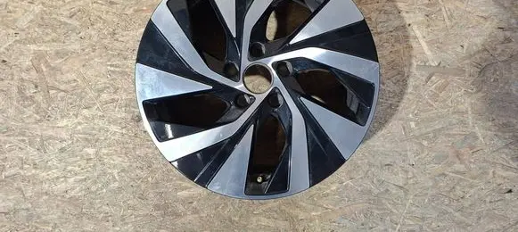 Volkswagen Tiguan R17 alloy rim 571601025A B023965