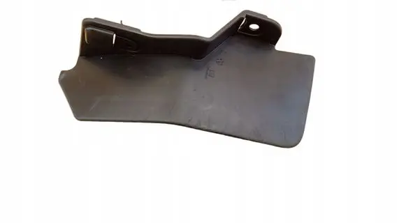 Toyota Yaris XP210 Front arch trim VII25