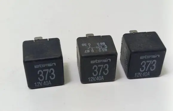 Audi A6 S6 C5 4B Other relay 8D0951253A