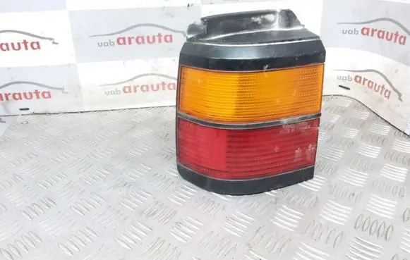 Volkswagen PASSAT B3 Rear/tail lights 333945111 333945257