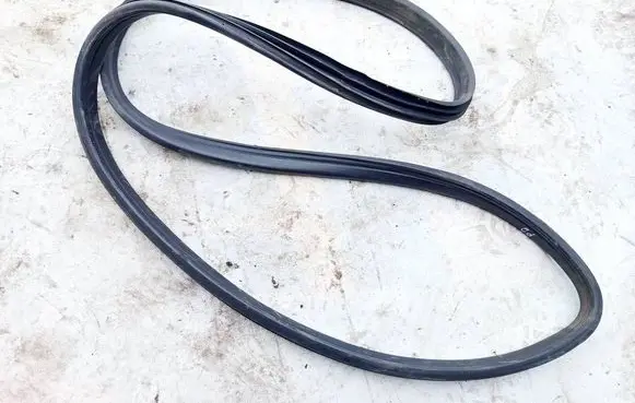 Opel Astra H Rubber seal front coupe door 