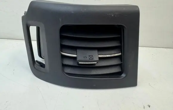 Toyota Prius (XW30) Dashboard side air vent grill/cover trim 5568647020