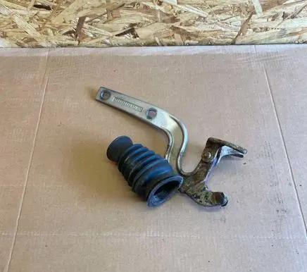 Mercedes-Benz E W124 Tailgate/trunk/boot hinge 1247430451 1249970781