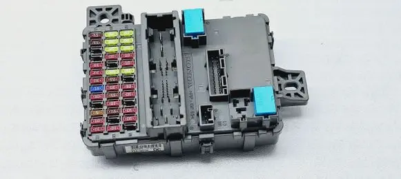 Honda Jazz IV GR Fuse module TZAG010 DCJ01UFTJ1200512