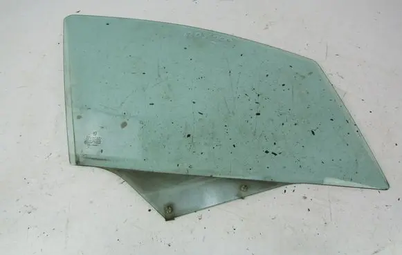 Peugeot 307 Front door window glass four-door 