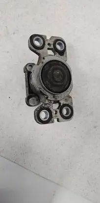 BMW 5 E60 E61 Engine mount bracket 6g92711121lg5