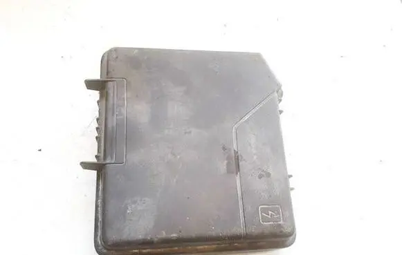 Renault Latitude (L70) Fuse box cover 284c40001rd 284c40001r--d