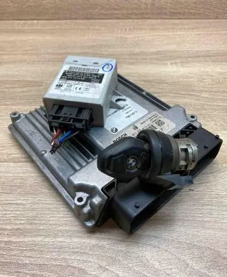 BMW X3 E83 Engine ECU kit and lock set 7801217 6941986 6964556