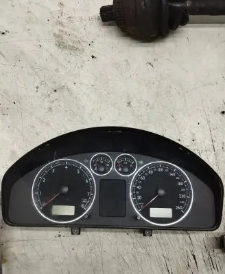 Volkswagen Sharan Speedometer (instrument cluster) 110080030012
