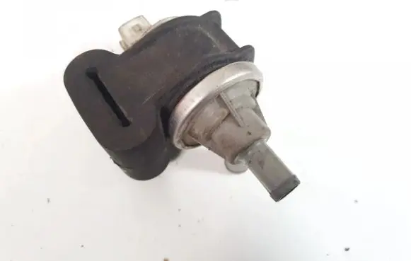 Volvo 850 Valve vacuum 72259400