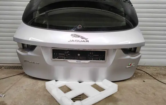 Jaguar F-Pace Tailgate/trunk/boot lid T4A50381LML