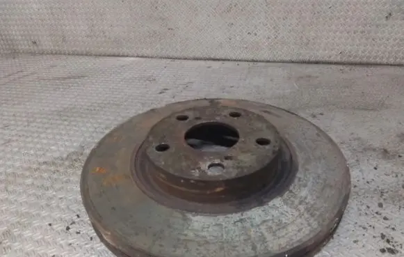 Toyota Avensis T250 Front brake disc