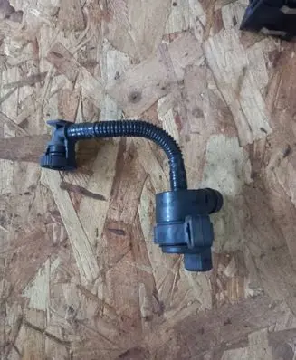 BMW 3 E90 E91 Valve vacuum 7551262