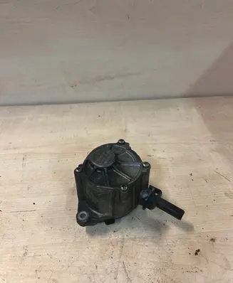 Mercedes-Benz E W212 Vacuum pump A6510900005