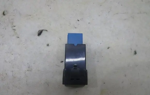 Nissan X-Trail T32 Engine start stop button switch 1534C