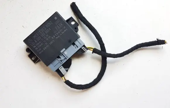 Mercedes-Benz E W212 Parking PDC control unit/module A0009008004