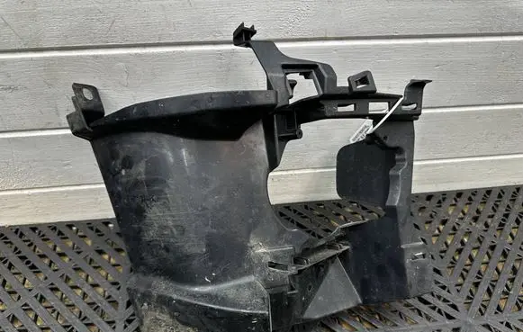 BMW 3 F30 F35 F31 Front bumper mounting bracket 7386362 F3073 15857711