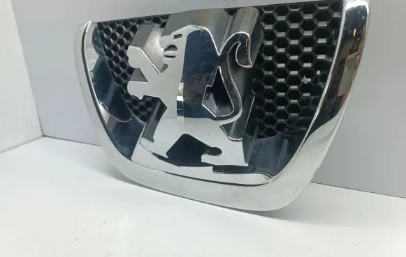 Peugeot 206+ Manufacturer badge logo/emblem 96864146