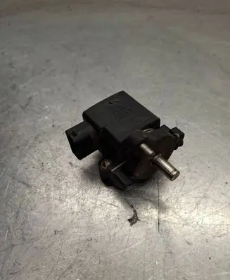 Mercedes-Benz E W210 Throttle position sensor A012542