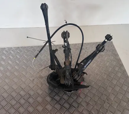 Rear wheel hub spindle/knuckle