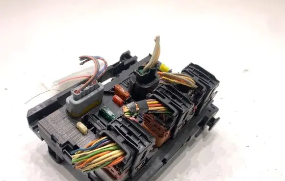 Peugeot 207 BSM Control unit 9664055780