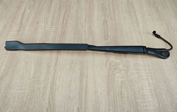 BMW 4 G22 G23 G24 G26 Windshield/front glass wiper blade 9448920