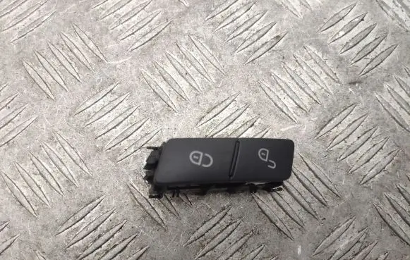 Mercedes-Benz C W204 Central locking switch button A2049058402