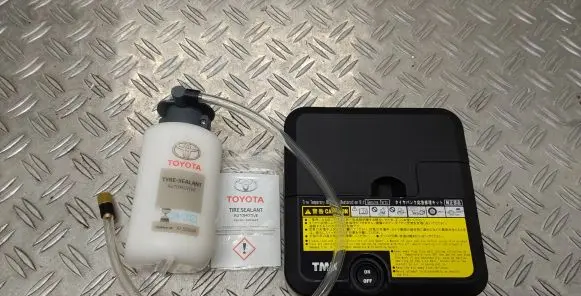 Toyota Yaris Tire air pump compressor 