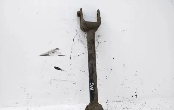 Rear control arm