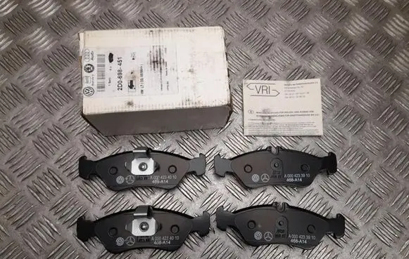 Volkswagen II LT Brake pads (rear) A0004234010