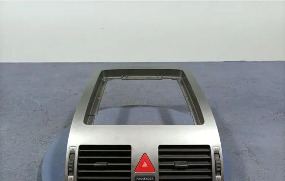 Volkswagen Cross Touran I Dashboard side air vent grill/cover trim 1T1819728C