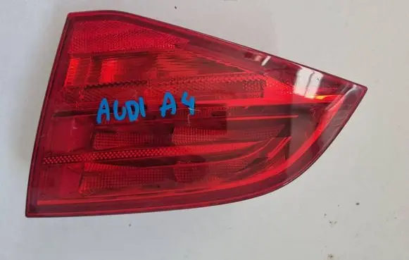 Audi A4 S4 B8 8K Tailgate rear/tail lights 8K9945094