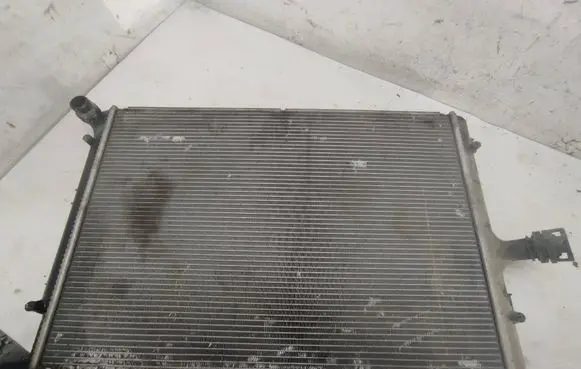 Volkswagen Touran I Coolant radiator 879747V 3C0121253Q
