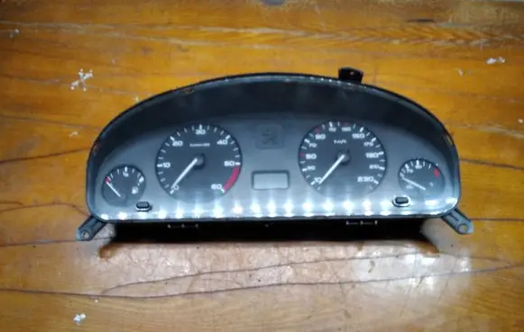 Renault Espace - Grand espace IV Speedometer (instrument cluster) 9630372780