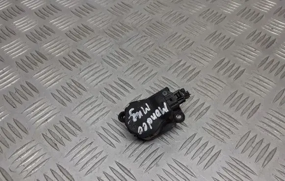 Ford Mondeo Mk III Central body control module 1S7H-19E616-AA