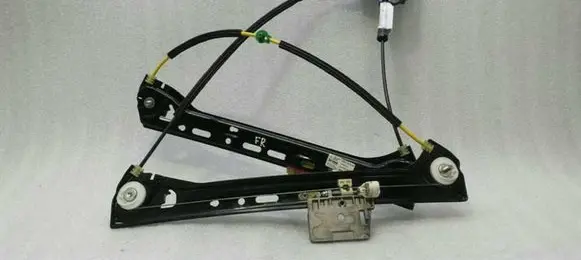 Mercedes-Benz C W205 Front door electric window regulator 
